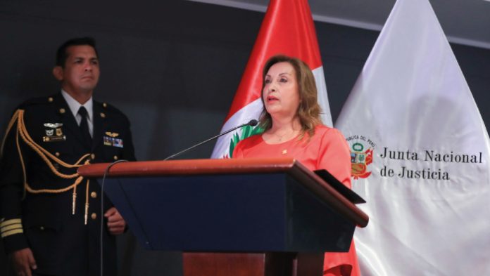 Dina Boluarte insta a reforzar confianza en el sistema judicial Dina Boluarte insta a reforzar confianza en el sistema judicial