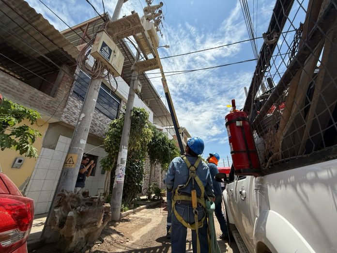 PIURA: ENOSA ACTIVA PLAN DE CONTINGENCIA TRAS LLUVIA PIURA: ENOSA ACTIVA PLAN DE CONTINGENCIA TRAS LLUVIA